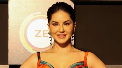 Sunny Leone (4,953)